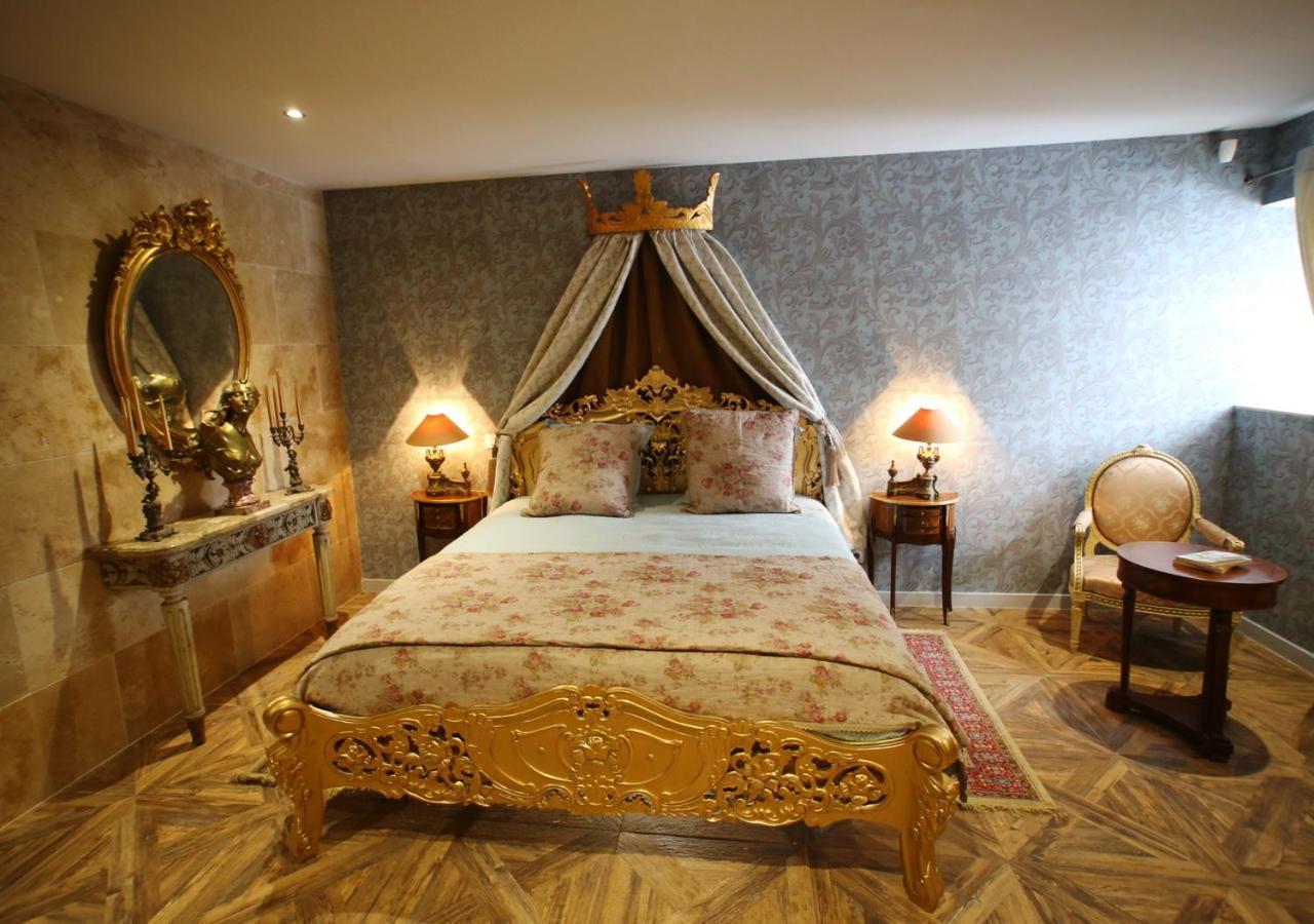 Chateau Des Perichons Poncins Екстериор снимка