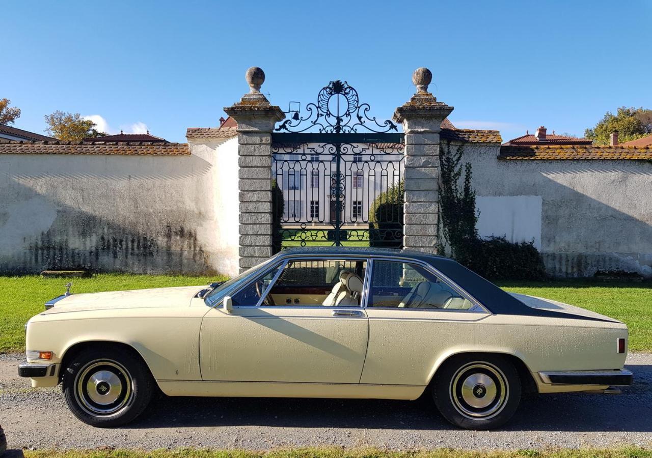 Chateau Des Perichons Poncins Екстериор снимка