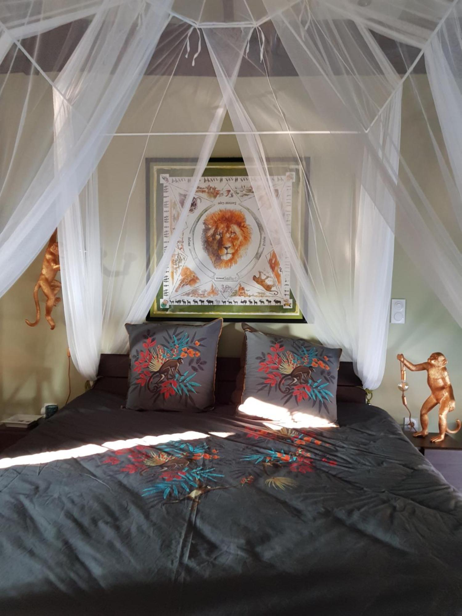 Chateau Des Perichons Poncins Екстериор снимка