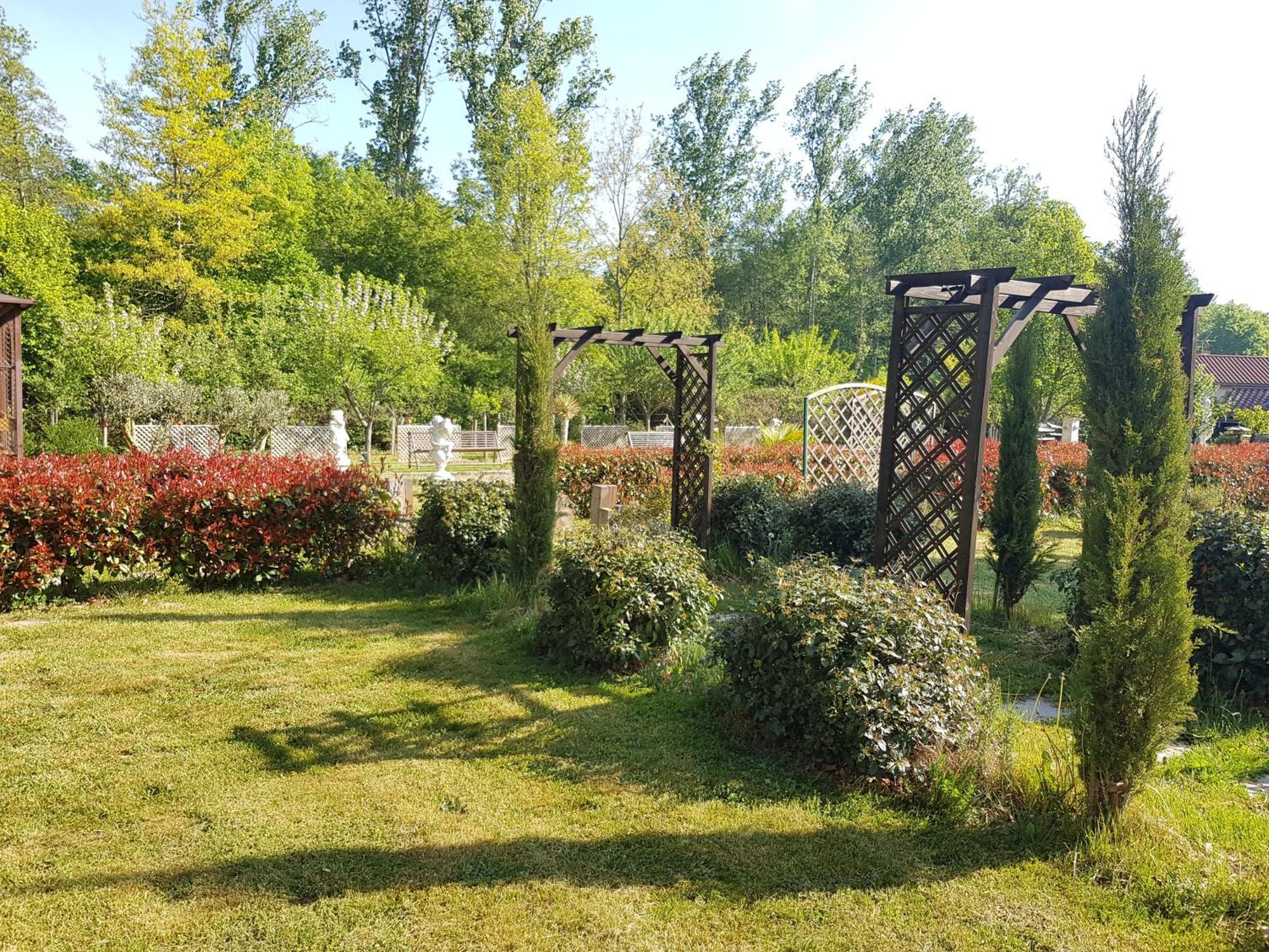 Chateau Des Perichons Poncins Екстериор снимка